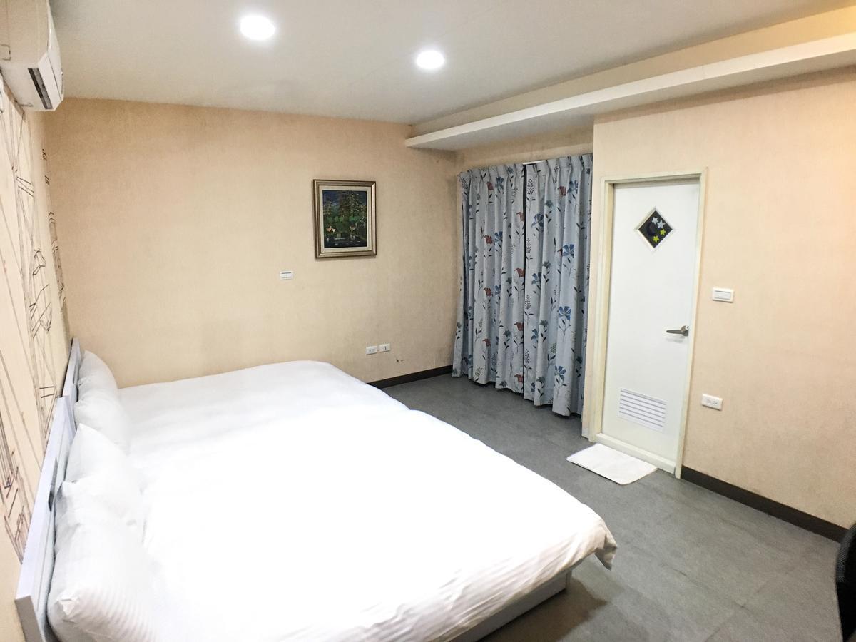 Fongchia Europe III Apartment Taichung Bagian luar foto